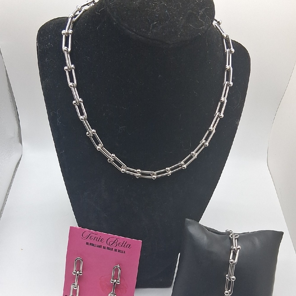 Silver  Horshoe Necklace and Earring Set